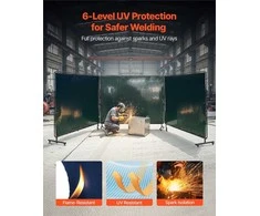 Suvirinimo ekranas su rėmu, 3 dalių 1.74 x 2.34m ugniai atspari vinilo užuolaida dirbtuvėms ir pramonei, tamsiai žalias apsauginis skydas su 12 ratukų, 6 lygių UV apsauga, pramoninė apsauginė sienelė