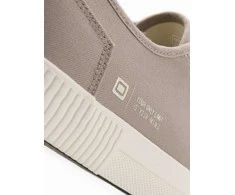 Sneakers Paprasti vyriški klasikiniai žemakulniai sportbačiai – pelenų spalvos v1 om-fotl-0145