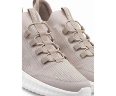 Sneakers Vyriški sportbačiai iki kulkšnių iš kombinuotų medžiagų - smėlio spalvos v6 om-foth-0127