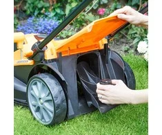 Lawnmaster akumuliatorinė vejapjovė, 24V, 37 cm pjovimo plotis, plieno korpusas, CLMF2437G-03