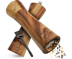 Schwarzwald Spirit medinių druskos ir pipirų malūnėlių rinkinys su keraminiu mechanizmu, 16,5 cm