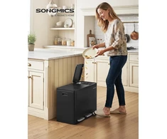 SONGMICS 3 skyrių šiukšlių dėžė su pedalais, 45 l, nerūdijančio plieno, juoda, LTB145BZ02
