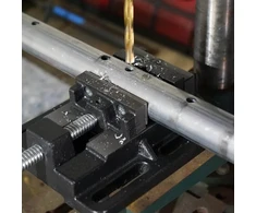 Wiltec staklių spaustuvas gręžimo darbams, 100 mm žandikauliai, modelis 61011