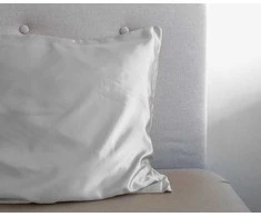 Dirbtinio šilko pagalvės užvalkalas Sleeptime Beauty Skin Care sidabrinės spalvos 60×70 cm
