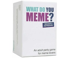 Stalo žaidimas "What Do You Meme? recently refreshed" (anglų k.)
