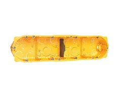 4 vietų dėžutė į gipsą Legrand 080054 (40mm)
