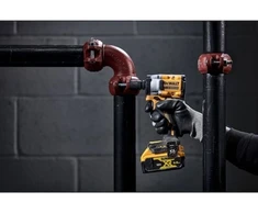 Akumuliatorinis smūginis veržliasukis DeWALT DCF922P2T-QW, 610 N·m
