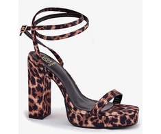 Aukštakulnės basutės su platforma, leopardo rašto