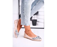 Balerinos su dekoratyviniais akmenukais Step in style