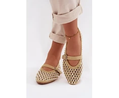 Balerinos su sagtimi ir blizgiomis detalėmis Step in style
