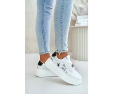 Balti sportbačiai Step in style