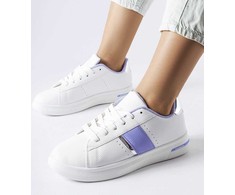 Balti sportiniai bateliai su violetiniu Marei akcentu