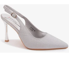 Blizgantys aukštakulniai bateliai Step in style