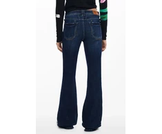 Damskie jeansy Desigual su ozdobnymi detalami – mėlyna