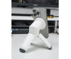 Dėklas STM MagPod - Apple iPhone TriPod su MagSafe Compatibility - juodas