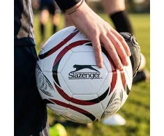 Futbolo kamuolys Slazenger 32 panelių, 5 dydis, baltas/raudonas