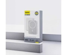 Išorinė baterija 10 000 mAh 20 W su MagSafe ir USB-C baltos spalvos
