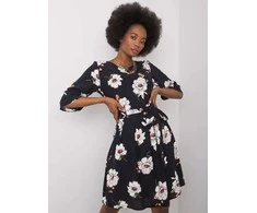 Juoda suknelė su gėlių raštu
