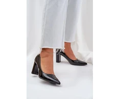 Juodi aukštakulniai bateliai su blokiniu kulnu Step in style