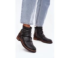 Juodi aulinukai su ažūriniu raštu Step in style