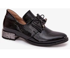 Juodi aulinukai su dekoratyviniu kulnu Step in style