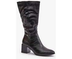 Juodi ilgaauliai batai virš kelių Step in style