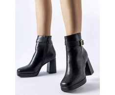 Juodi šilti klasikiniai stiletto batai iš Caio