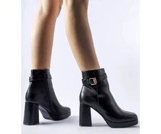 Juodi šilti klasikiniai stiletto batai iš Caio
