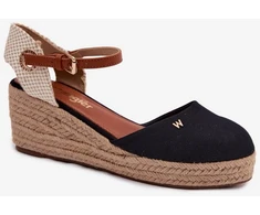 Juodos espadrilės basutės ant platformos Wrangler