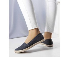 Juodos espadrilės