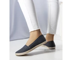 Juodos espadrilės
