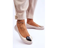 Kreminės balerinos su dekoratyvine detale Step in style