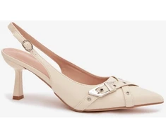 Kreminės spalvos basutės su kulnu Step in style