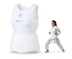 Lanksti WKF moterų karatė krūtinės apsauga | MOOTO