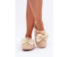 Minkštos šlepetės su kaspinu Step in style