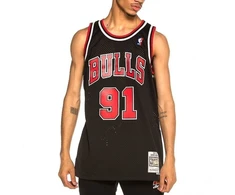 Mitchell &amp; Ness Čikagos Bulls NBA Swingman Atsarginiai marškinėliai Bulls 97 Dennis Rodman SMJYGS18152-CBUBLCK97DRD