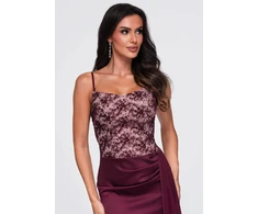 Moteriška bordo maksi suknelė su nėriniuotu liemeniu