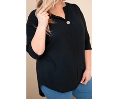 Moteriška Plus Size juoda medvilninė palaidinė su iškirpte ir sagute