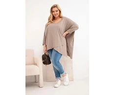 Moteriška Plus Size palaidinė su asimetriniu apačios kraštu ir V formos iškirpte, kapučino spalvos