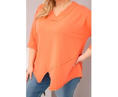 Moteriška Plus Size palaidinė su gilia V formos iškirpte ir asimetriniu apačios kraštu, persikų spalvos