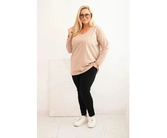 Moteriška Plus Size palaidinė su V formos iškirpte ir ilgomis rankovėmis, kapučino spalvos