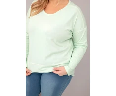Moteriška Plus Size palaidinė su V formos iškirpte ir ilgesne nugara, mėtų spalvos
