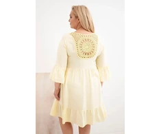 Moteriška Plus Size suknelė su ażurine apdaila, geltona