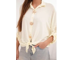 Moteriška viskozinė palaidinė su dekoratyvinėmis sagomis ir apykakle, geltonos spalvos