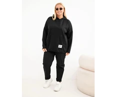 Moteriškas Plus Size džemperis su gobtuvu ir kengūros kišene, juodas