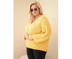 Moteriškas Plus Size megztinis su V formos iškirpte, garstyčių spalvos