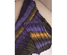 Moteriškas vilnonis šalikas KN19, tamsiai violetinės spalvos