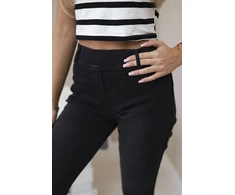 Moteriški juodi klasikiniai džinsai Classic jeans juodas