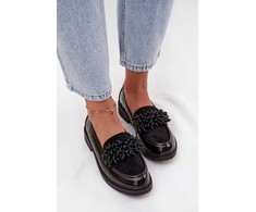 Moteriški juodi mokasinai su blizgia apdaila