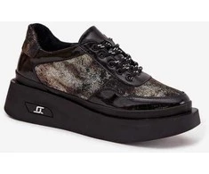 Moteriški juodi platforminiai pusbačiai Step in Style